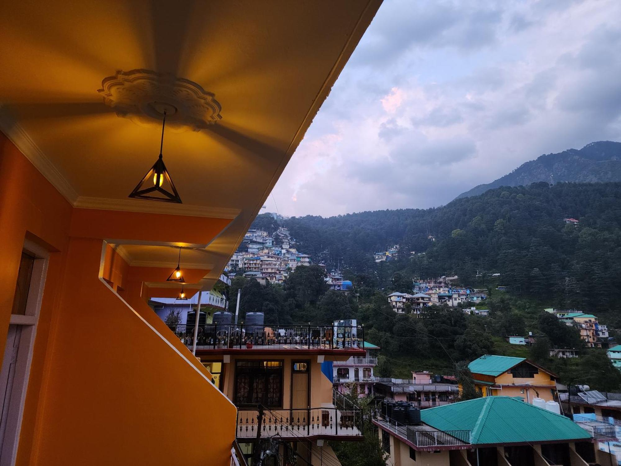 דרמסאלה The Bougainvillea, Mcleodganj מראה חיצוני תמונה