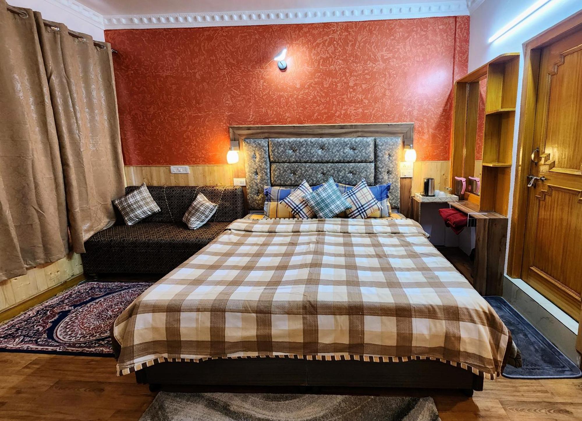 דרמסאלה The Bougainvillea, Mcleodganj מראה חיצוני תמונה